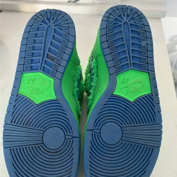 Nike Dunks - Picture 3 of 4